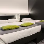 Ibis Center Hotell 3*