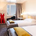 Ibis Center Hotell 3*
