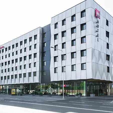 Ibis Center