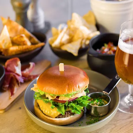 Ξενοδοχείο Ibis Center 3*