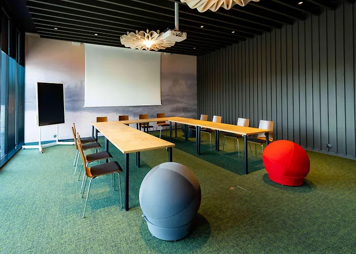 Ibis Center Готель